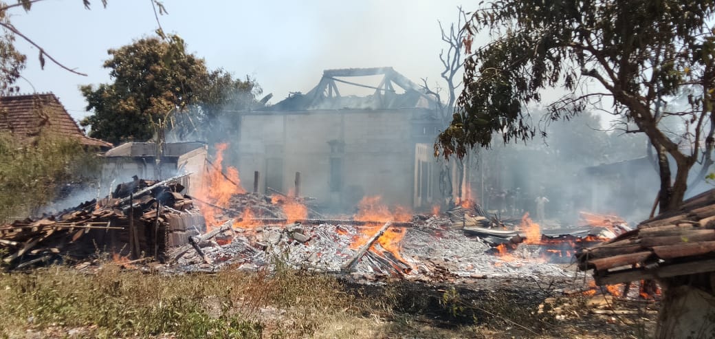 Gudang Milik Kepala Desa Mojomulyo Pati Ludes Dilalap Api, Kerugian Ditaksir Ratusan Juta
