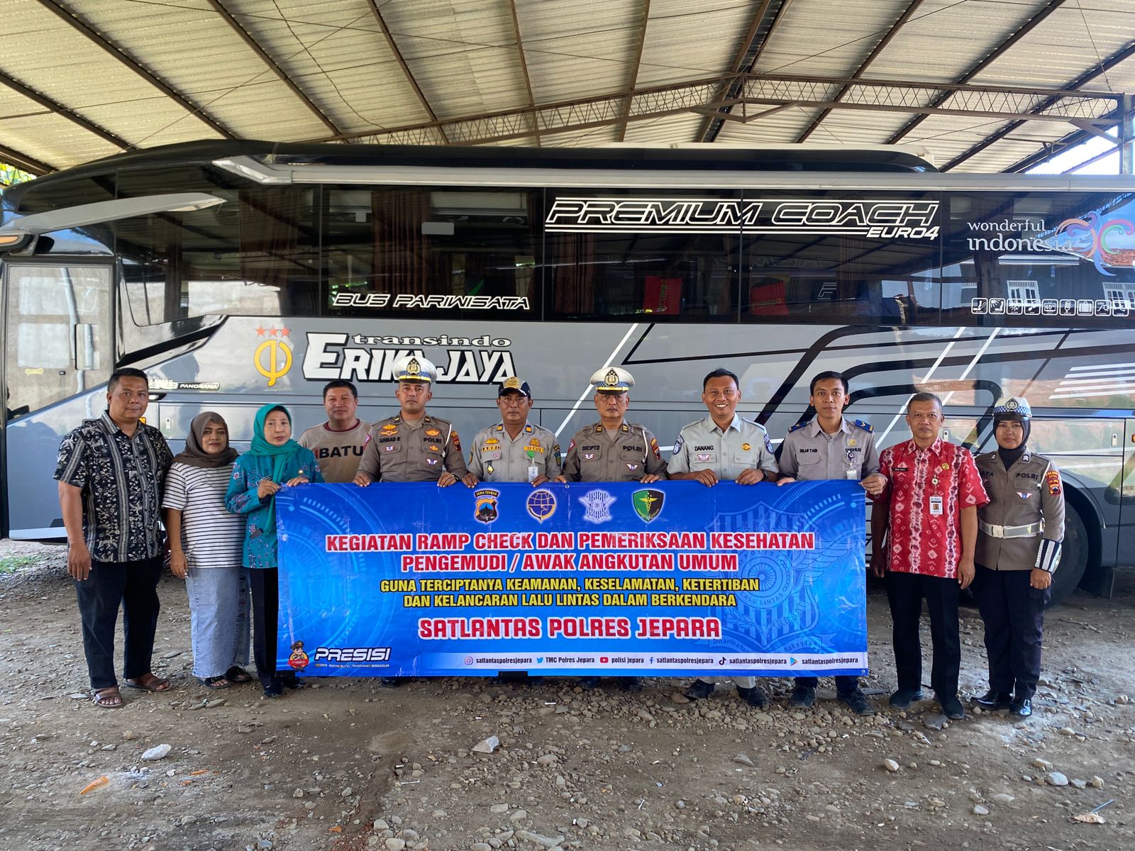 Polres dan Dishub Jepara Gelar Ramp Check Bus Calon Jemaah Haji