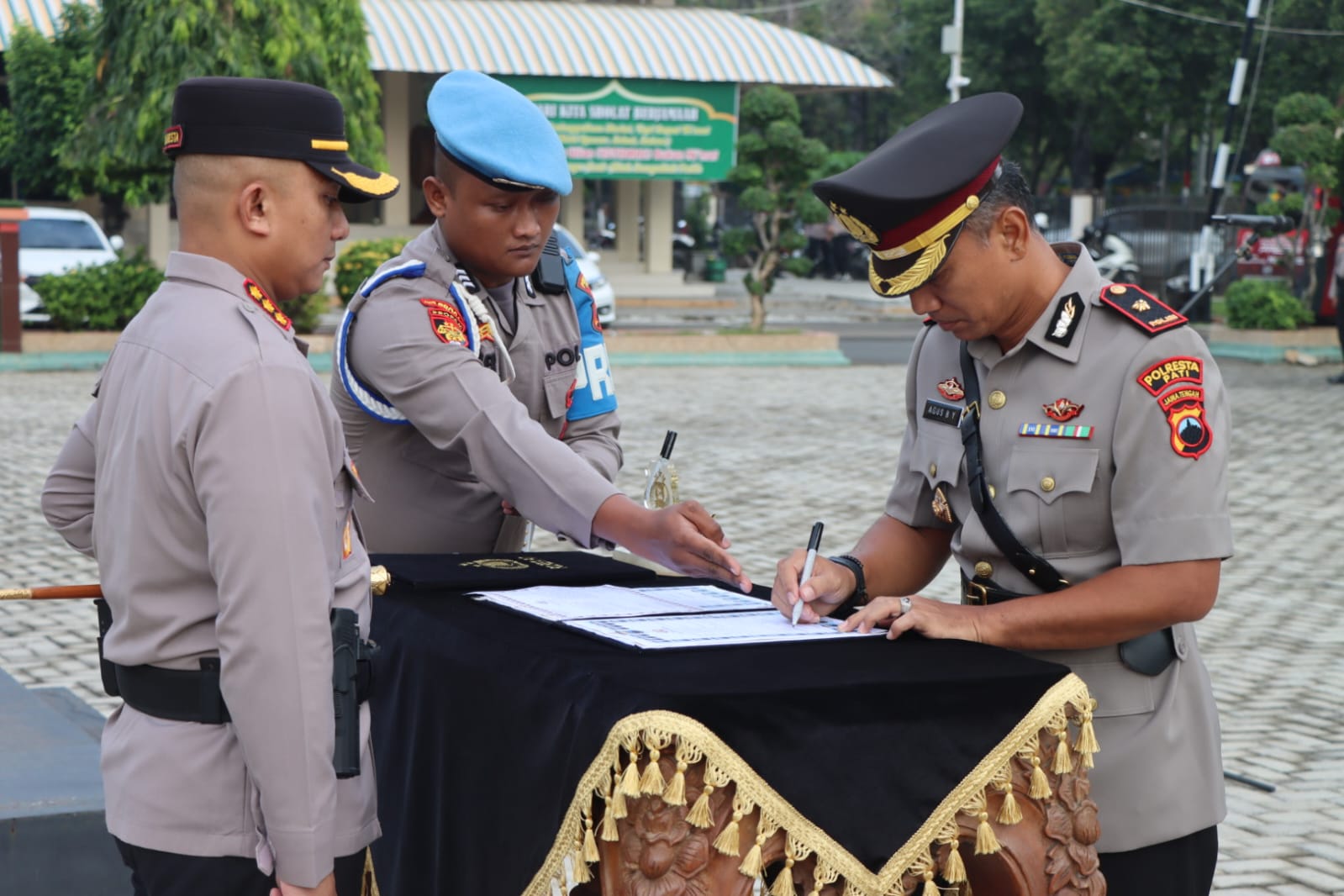 Kapolresta Pati Pimpin Sertijab Kasat Resnarkoba dan Kapolsek Winong