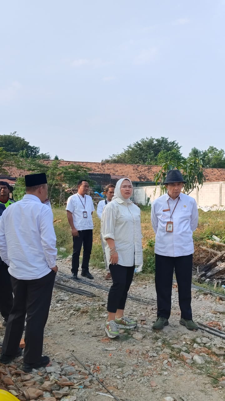 Anggota Komisi 8 DPR RI Kagumi MTsN 1 Pati, Madrasah Ndeso Bertaraf Internasional