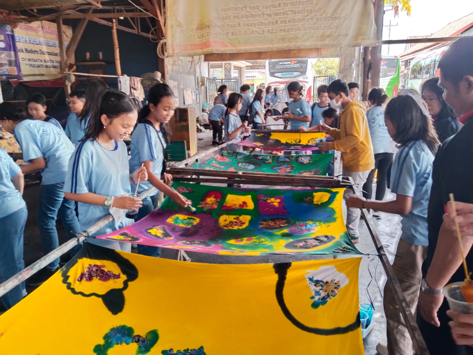 Sekolah Dasar Kanisius Kenalkan Batik Lokal Pati Kepada Muridnya